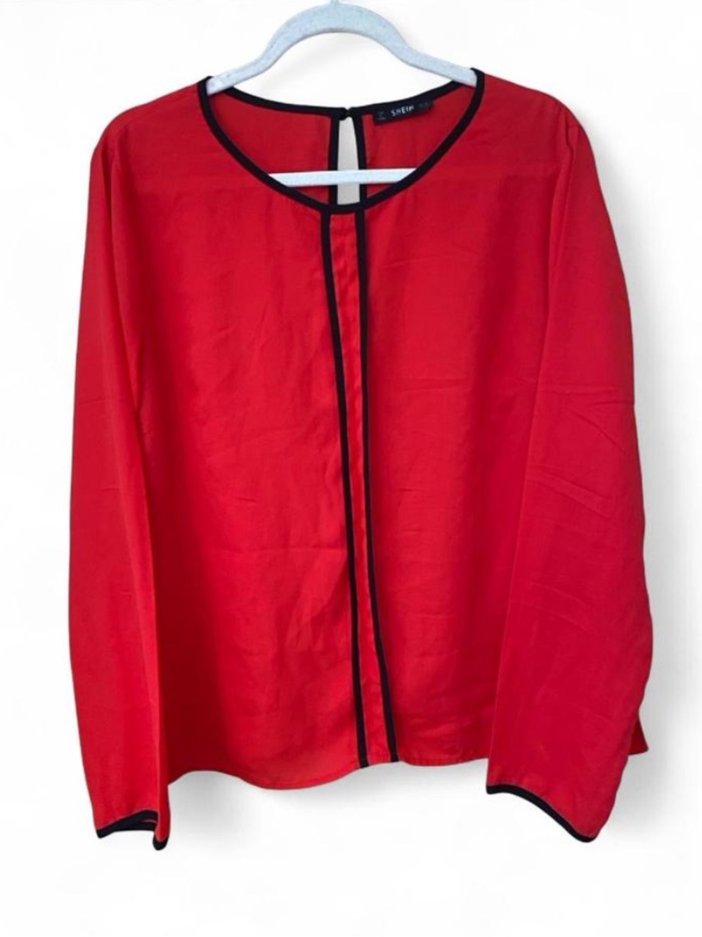 Red w Black Contrast Piping Trim Keyhole Back Long Sleeve Blouse Size XL
